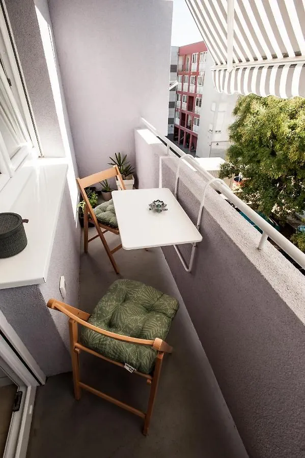 Apartment Little Violet - Balcony & Free Parking Zadar 0*,