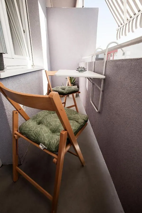 Apartment Little Violet - Balcony & Free Parking Zadar